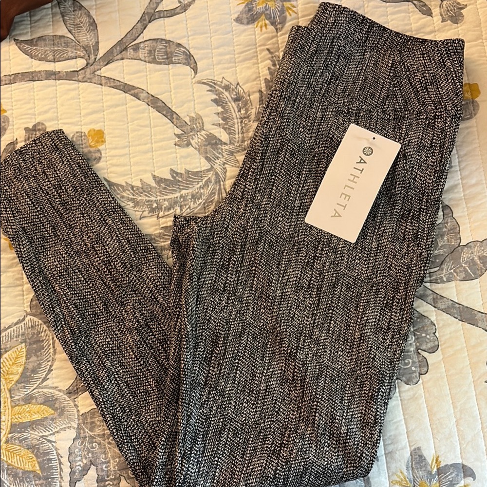 NWT Athleta Black and White Leggings